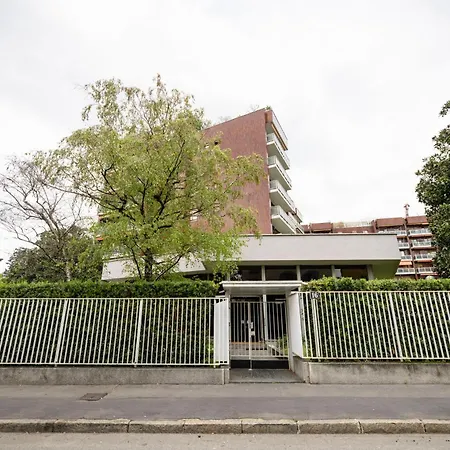 Loft Con Magnifica Terrazza In Zona Affori * Milánó